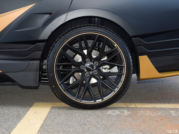 东风乘用车 奕炫MAX 2021款 暗夜版 东风乘用车 奕炫MAX 2021款 暗夜版