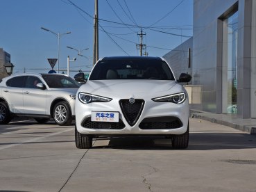 阿尔法·罗密欧 Stelvio 2021款 2.0T 280HP Veloce Ti 竞速版